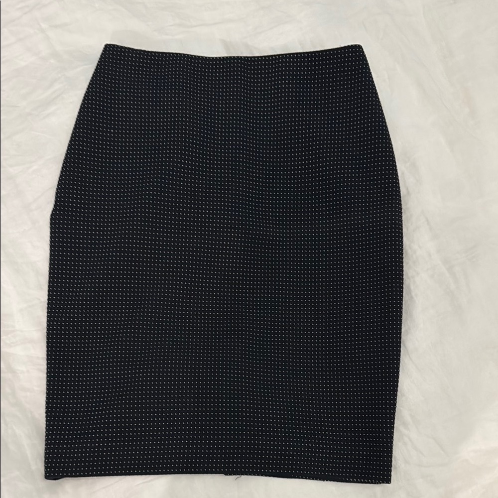 Elegant Black Pencil Skirt